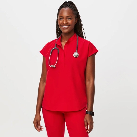 Figs WINNING RED Zamora high waisted scrub joggers, size petite XL - Picture 5 of 5